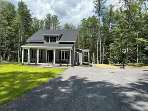 Hidden Hollow - Your Outdoor destination