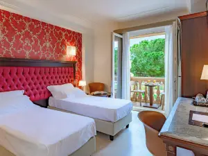 La Paloma Blanca Hotel