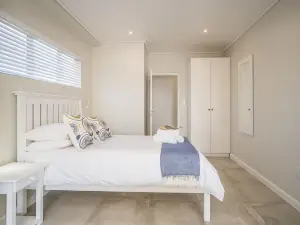 Fork West Apartments - Top Floor 2