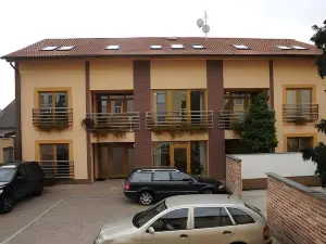 Hotel City