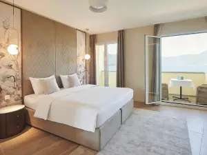 Vista Lakefront Boutique Hotel