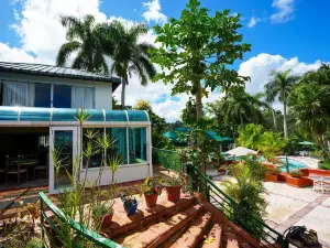 Serena Boutique Hotel