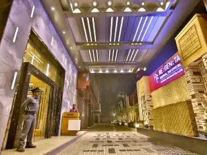 Regenta Central the Crystal Kanpur,