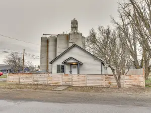 Goldendale Vacation Rental 13 Mi to Columbia River