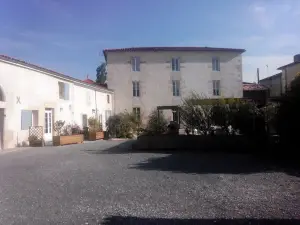 Chambres d'hôtes -- le Clos de Gémozac