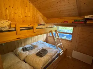 Cozy and family-friendly mountain cabin