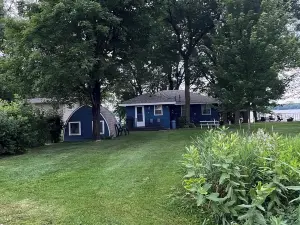 4 bed family cabin on Pokegama near Pine City