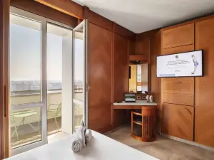 โรงแรมบีแอนด์บี โมเดนา