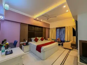 ซิป บาย สปรี โฮเทล สุราบิ อินเทอร์เนชั่นแนล เวลโลร์