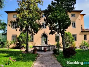 Villa Gherardi - B&B e Hostel