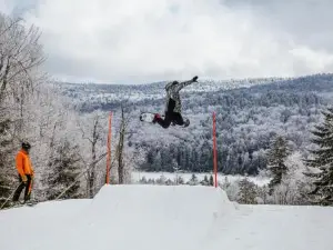 Stroll to Slopes, Village Area, Ski in-Out MtLodge 343