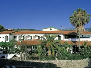 馬裏內拉酒店