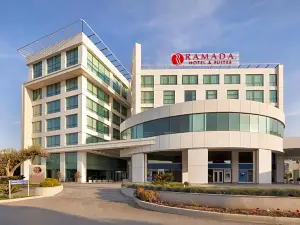 Ramada Hotel & Suites by Wyndham Izmir Kemalpasa