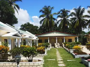 Saara Hotel