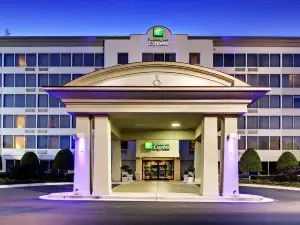 Holiday Inn Express Atlanta-Kennesaw