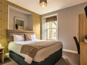 The Lamplighter Hotel