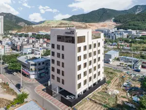 헤르몬 호텔 강서