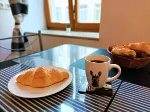 Modernes Apartment Mit Balkon