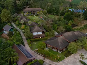 Poochommhok Resort