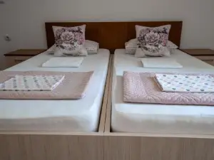 Mrzenci Apartments