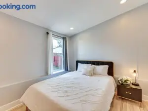 7Mi Louisville Pet-Friendly Home