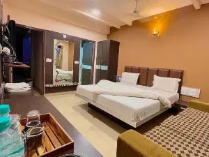 Hotel Ashapura Palace