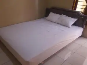 OYO 93989 Kost Indra