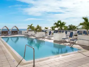 ฮิลตันคาบานา ไมอามีบีช รีสอร์ต