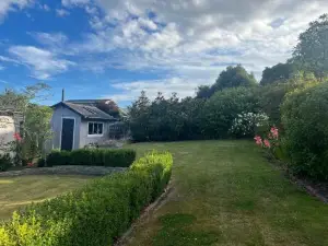 Beautiful garden view 4BR house