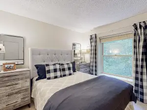 Ski-in/ski-out condo with fireplace & furnished deck with views - walk to lifts