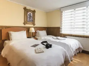 호스탈 이엘로 수르