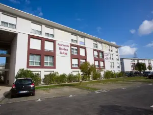 波爾多梅里格納克機場全套房公寓飯店