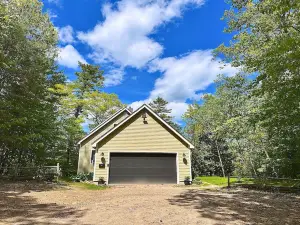 Private Beach - Indoor/Outdoor Living - 8 Kayaks/Canoes - Multi-Family Getaway