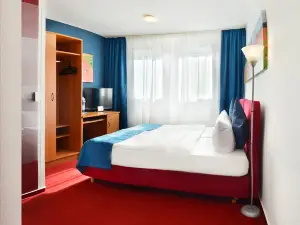 Centra Hotel