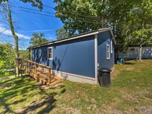 Rustic Dog-Friendly Cabin w/ Deck & Fire Pit!