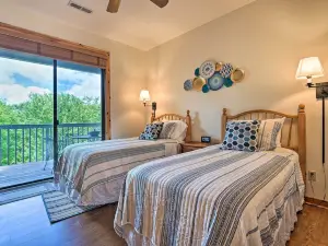 Renovated Burnsville Condo in Gated Community
