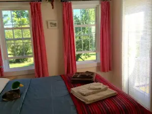 Enfield Manor Bed&Breakfast and Vacation Rental