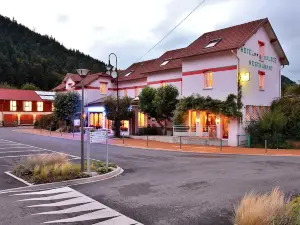 Logis Hôtel & Restaurant des Lacs