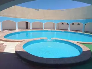 شاليه رائع مجدد بالكامل للعائلات فقط باندلسيه مطروح