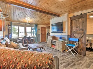 Pequot Lakes Cabin w/ Dock on Loon Lake!