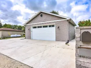 Cascade Lakefront Home Boat Dock, Fire Pit!