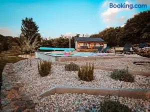 Holiday House Sunset Spa