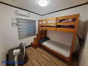 Anas Sweet Home w Wifi, Karaoke n Free Parking