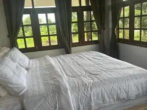 Teacher's House