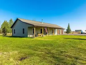 Charming All Wood InteriorAdirondak Cottage