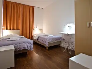 Hotel No-1