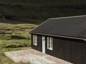 Authentic Cabin - Unique Location - in Nature - 2Br