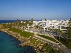 Nausicaa Luxury Villas by Louis Hotels