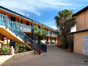 Lancelin Sands Hotel