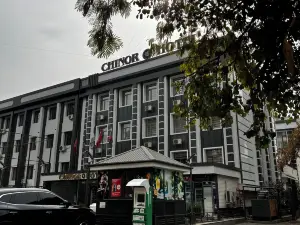 費爾加納的奇諾爾酒店